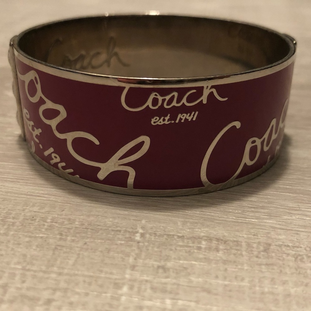 Coach bangle in pink